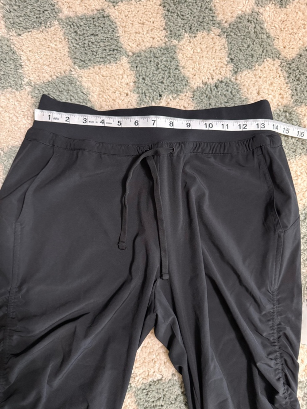 ATHLETA Attitude Pants Black Pull On Ruched Sides Dance Athletic Workout Size 2 - Picture 5 of 7